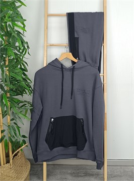 {{productViewItem.photos[photoViewList.activeNavIndex].Alt || productViewItem.photos[photoViewList.activeNavIndex].Description || 'Костюм спортивный'}}