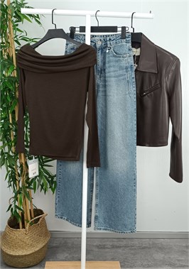 {{productViewItem.photos[photoViewList.activeNavIndex].Alt || productViewItem.photos[photoViewList.activeNavIndex].Description || 'Джинсы WIDE LEG'}}