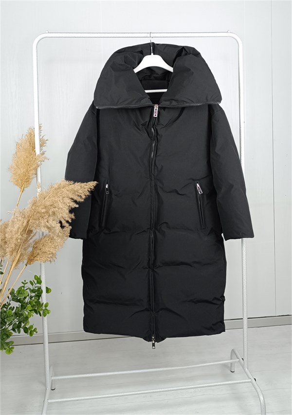 Пальто в черном цвете 7448