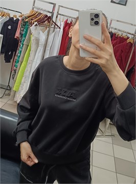 {{productViewItem.photos[photoViewList.activeNavIndex].Alt || productViewItem.photos[photoViewList.activeNavIndex].Description || 'Костюм спортивный'}}
