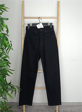 {{productViewItem.photos[photoViewList.activeNavIndex].Alt || productViewItem.photos[photoViewList.activeNavIndex].Description || 'Джинсы Mom regular'}}