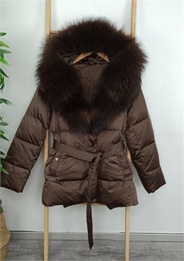 {{productViewItem.photos[photoViewList.activeNavIndex].Alt || productViewItem.photos[photoViewList.activeNavIndex].Description || 'Куртка'}}