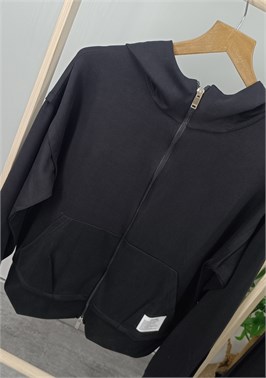 {{productViewItem.photos[photoViewList.activeNavIndex].Alt || productViewItem.photos[photoViewList.activeNavIndex].Description || 'Костюм спортивный'}}