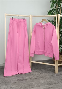 {{productViewItem.photos[photoViewList.activeNavIndex].Alt || productViewItem.photos[photoViewList.activeNavIndex].Description || 'Костюм спортивный'}}